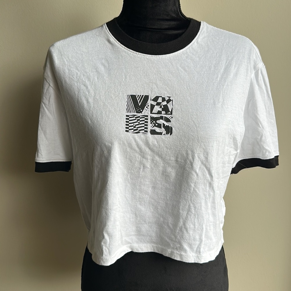 Vans Short Sleeve Crop Top in XS